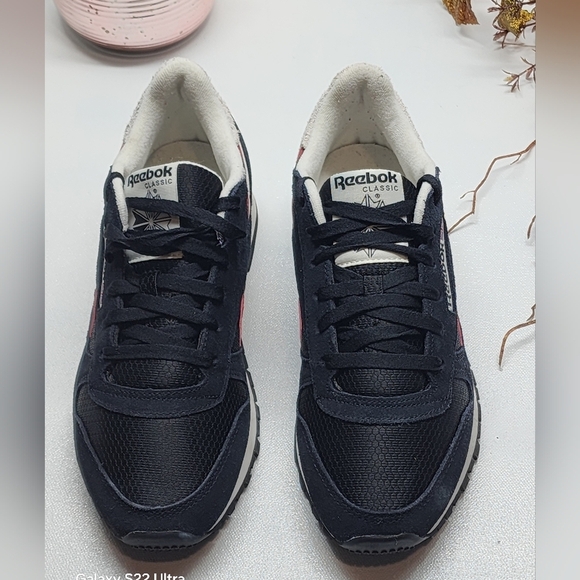 Reebok Men's Black and Pink Sneakers - Picture 2 of 6